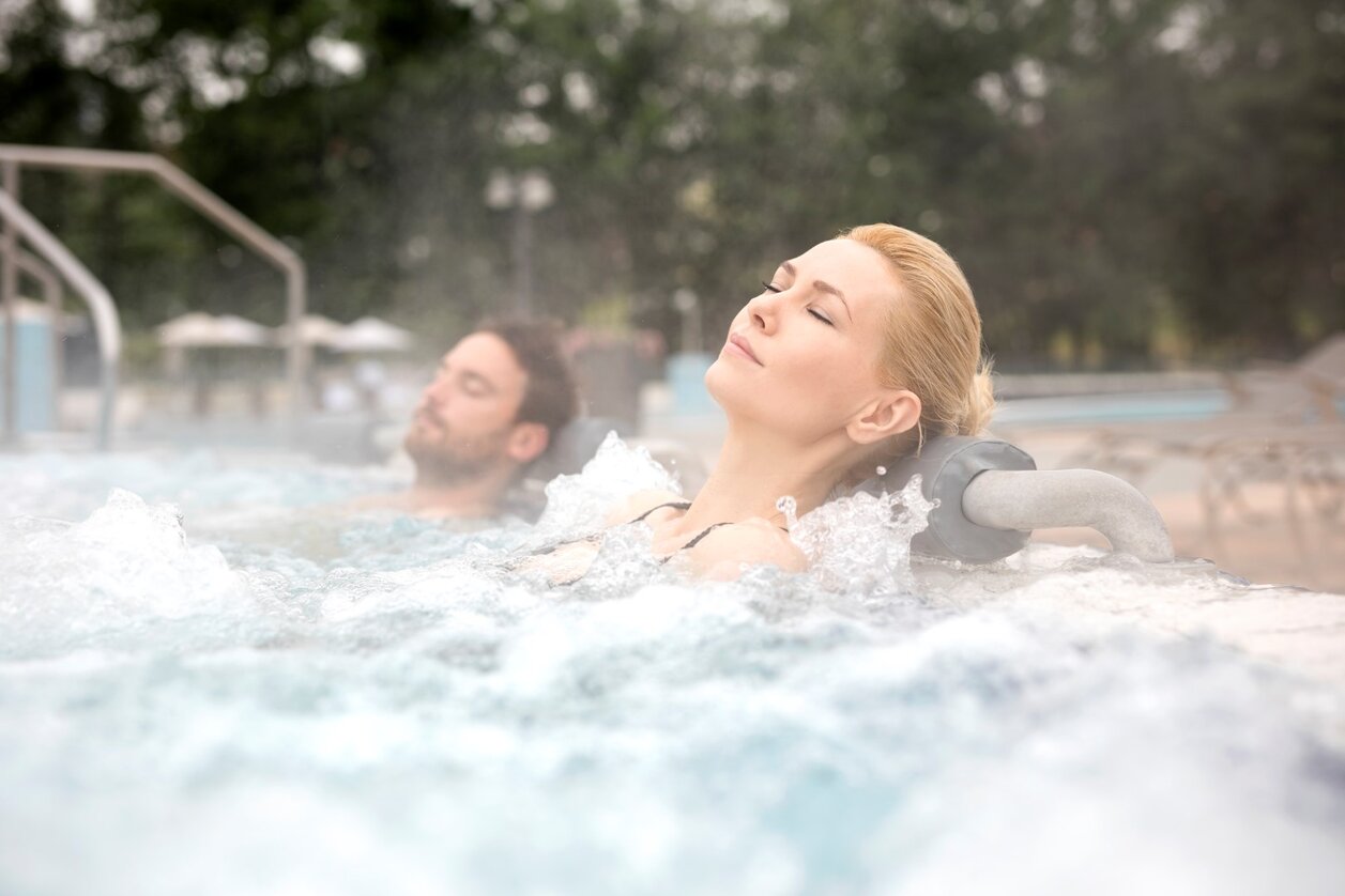 Entspannen in der Heiltherme Bad Waltersdorf | © Heilthermen Resort Bad Waltersdorf | Harald Eisenberger