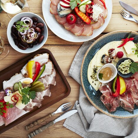 Buschenschankjause im Thermen- & Vulkanland Steiermark | © Thermen- & Vulkanland | Barbara Majcan | Barbara Majcan 