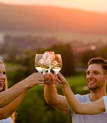 Prost auf die gemeinsame Zeit im Thermen- & Vulkanland Steiermark | © Thermen- & Vulkanland | Mias Photoart