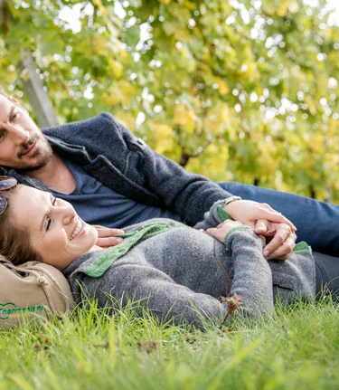 Relax and have a picnic in nature | © Thermen- & Vulkanland | Harald Eisenberger