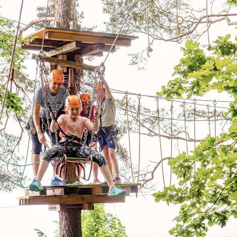 Klettern im Erlebnispark Geier - Europas größter Waldseilgarten | © Thermen- & Vulkanland | Mias Photoart