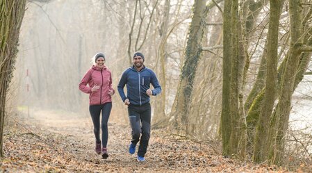 Laufen und Nordic Walking entlang der Mur | © Thermen- & Vulkanland | pixelmaker.at | pixelmaker.at