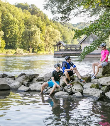 Biking to the ship mill Mureck | © Thermen- & Vulkanland | Harald Eisenberger