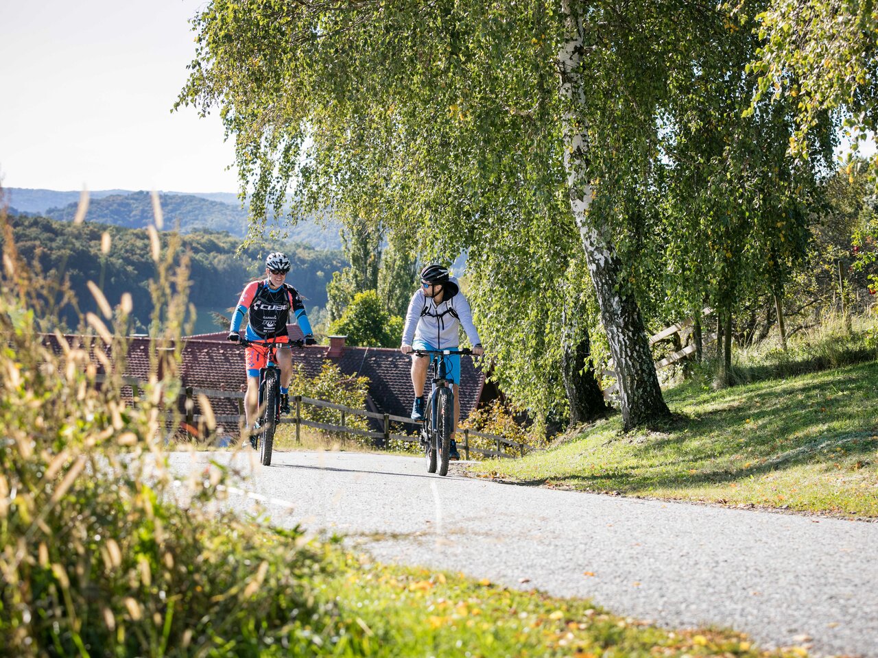 Uphill, downhill for the athletically ambitious | © Thermen- & Vulkanland | Harald Eisenberger