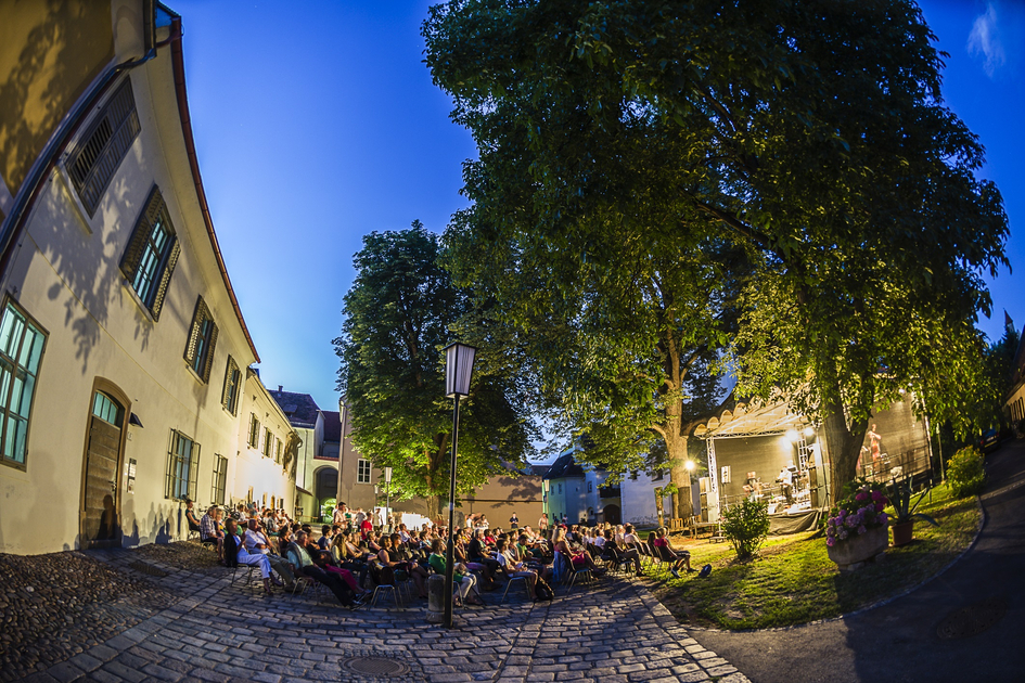 Qualitative enriching cultural scene and traditional customs | © Thermen- & Vulkanland | Robert Sommerauer I Pixelmaker