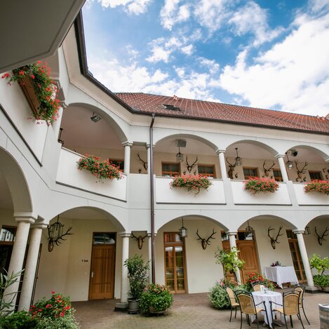 Weddings, celebrations and seminars are very popular in castles | © Thermen- & Vulkanland | Harald Eisenberger