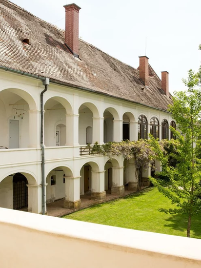 Welsdorf Castle in Fürstenfeld on the Castle Road | © Schloss Welsdorf