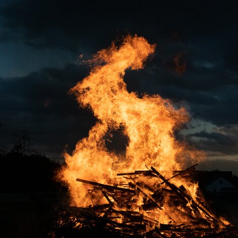 Steirische Tradition: Entzündung des Osterfeuers | © Thermen- & Vulkanland | CHRISTIAN THOMASER