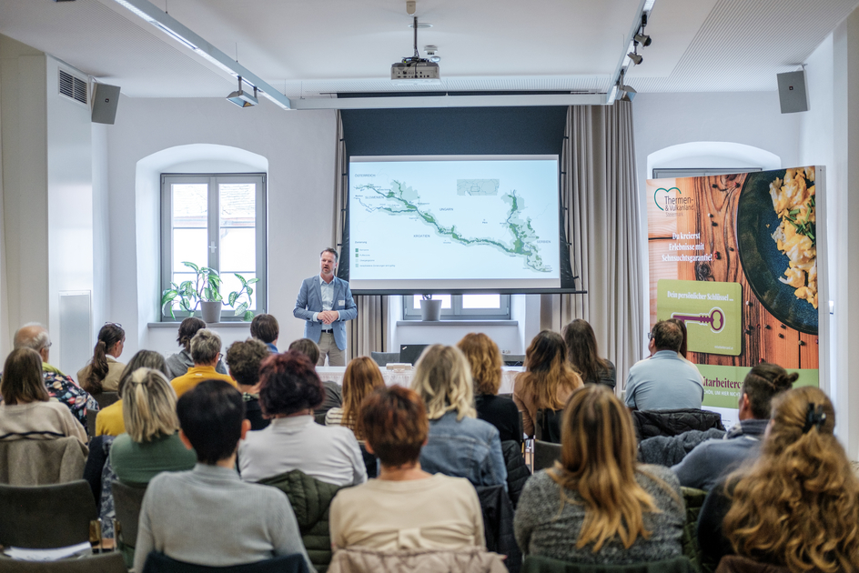 Mitarbeitercard-Regionsexpert:in | © Thermen- & Vulkanland | Nora Spiegl