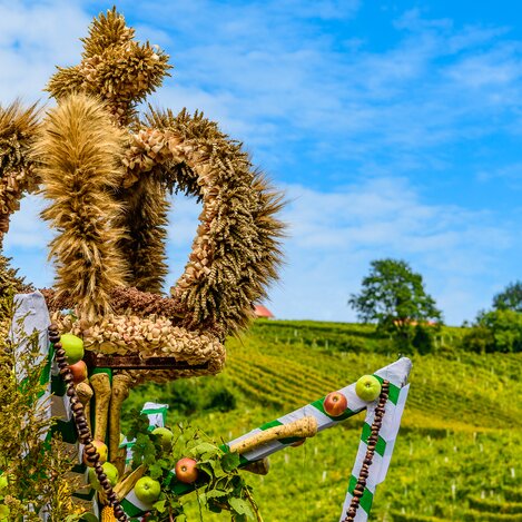 Winzerzug in Klöch im Südosten der Steiermark | © Thermen- & Vulkanland | pixelmaker.at
