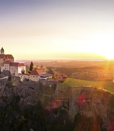 Sonnenaufgang auf der Riegersburg | © STG | photo-austria.at