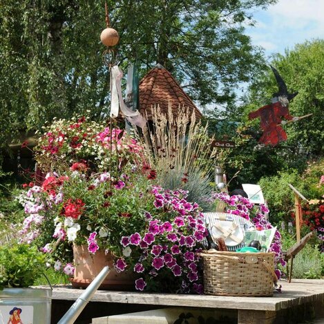 Blumen im Kräuterschaugarten Söchau | © Thermen- & Vulkanland | © TVB Thermen- & Vulkanland | Manuela Schweinzer