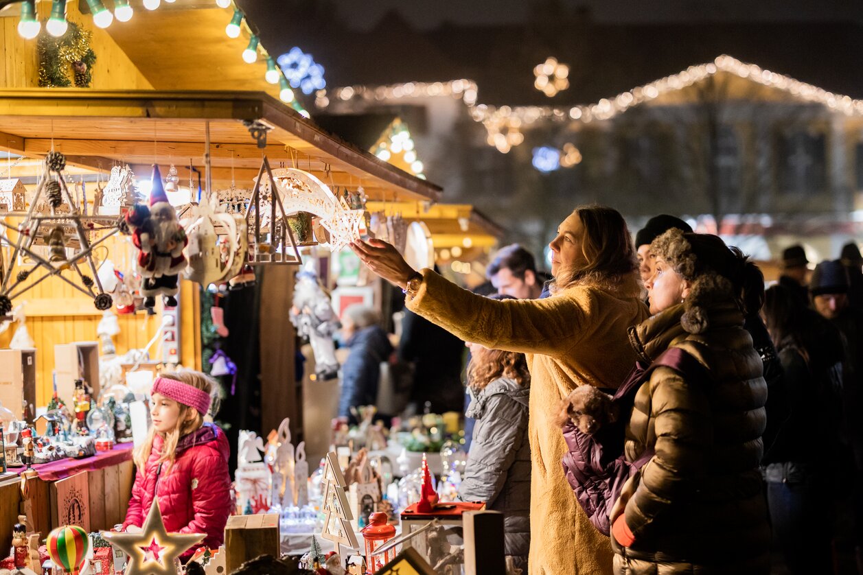 Kunsthandwerk am Weihnachtsmarkt Fürstenfeld | © Stadtmarketing Fürstenfeld | BROBOTERS
