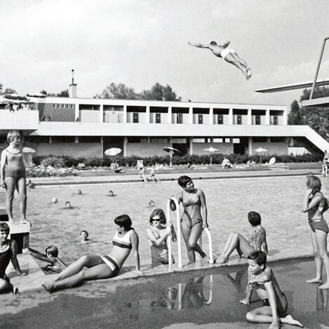 1963 wurde das Parkbad Radkersburg eröffnet und bot mit 50 Metern das damals längste Schwimmbecken Österreichs | © MiaZ | Museum im alten Zeughaus Bad Radkersburg | © MiaZ | Museum im alten Zeughaus Bad Radkersburg