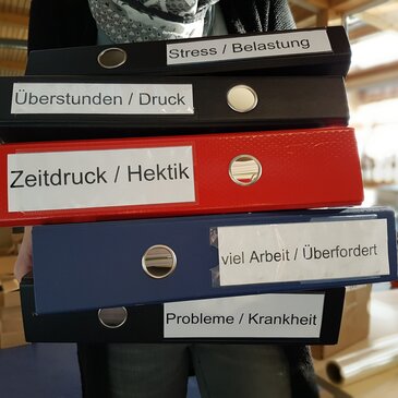 Zeitdruck Hektik Stress viel Arbeit Ueberforderung | © Thermen- & Vulkanland Steiermark