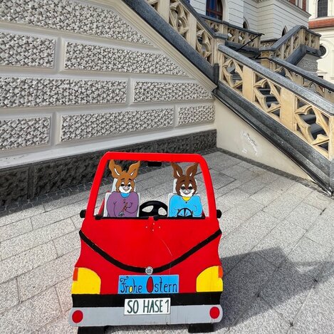 Osterdekoration vor dem Rathaus in Feldbach | © Stadtgemeinde Feldbach