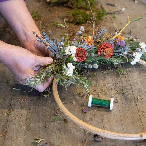 Blumen- und Kreativworkshops | © Vom Hügel | RENATE TRUMMER    FOTOGENIA | © Vom Hügel