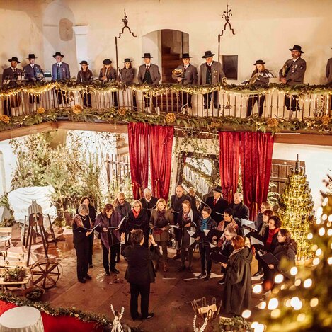 Weihnachtszauber auf Schloss Burgau | © Schloss Burgau | Raphael Fraller