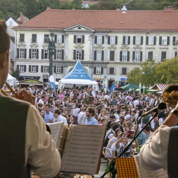 Tolle Stimmung beim Aufsteirern 2023 | © Thermen- & Vulkanland | Christian Thomaser