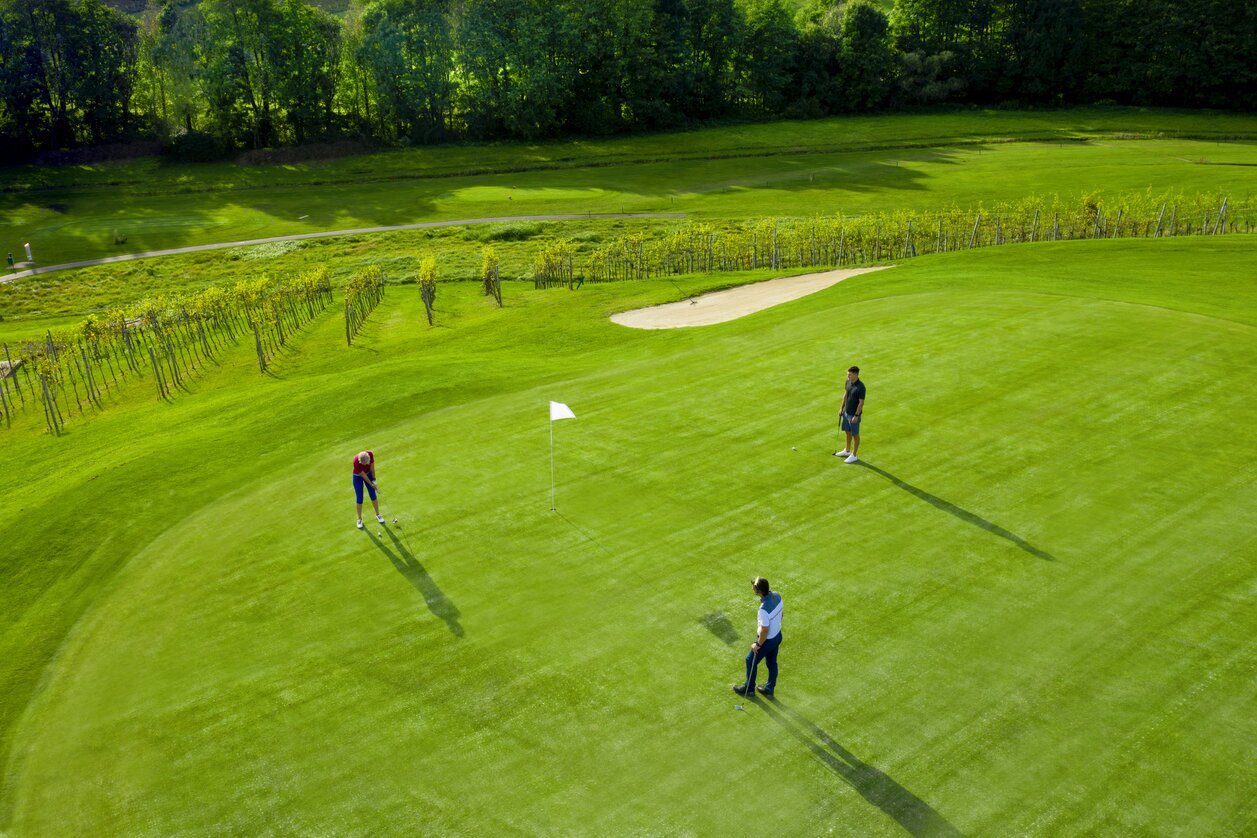 Golfen | © Thermen- & Vulkanland | pixelmaker.at