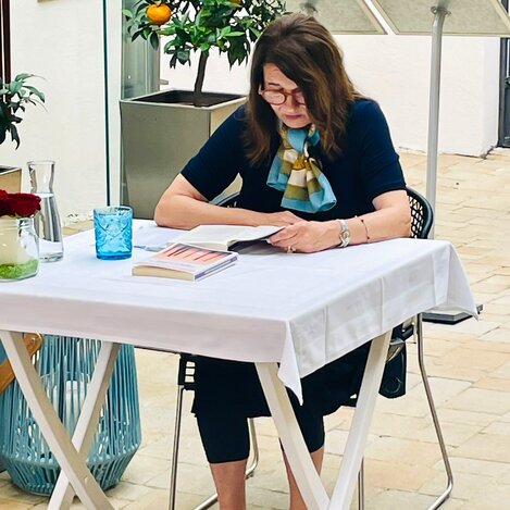  Krimiautorin Dr. Andrea Nagele las aus ihren Werken | © Das Altstadthaus
