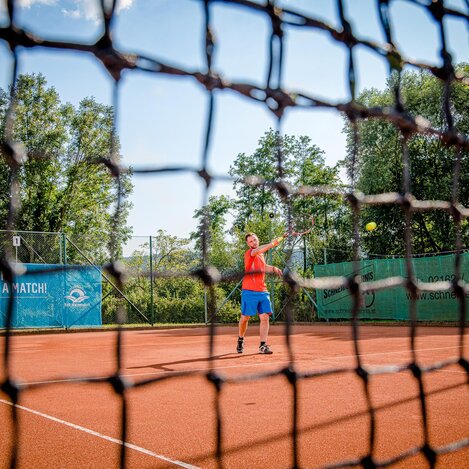 Tennis im Sport-Aktiv-Park  | © Thermen- & Vulkanland | Mias Photoart