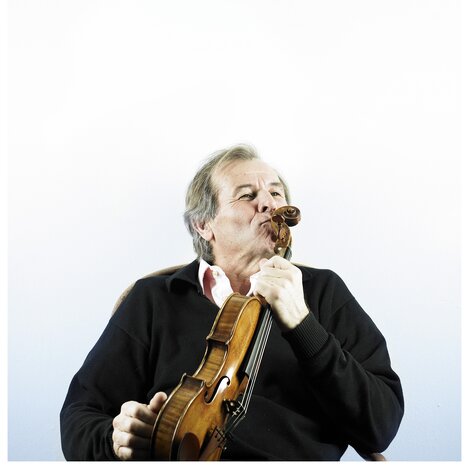 Günter Seifert mit seiner Violine | © Zur Verfügung gestellt von Kultur-Land-Leben | Philipp Horak