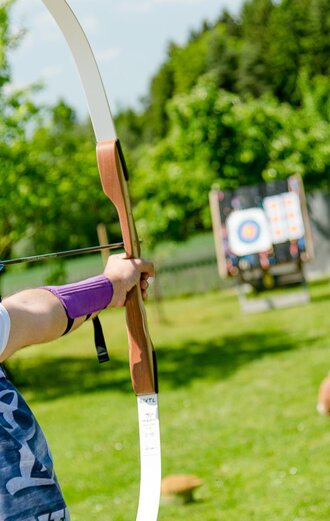 Bogen- & Plasrohrparcours | © Thermen- & Vulkanland | Mias Photoart