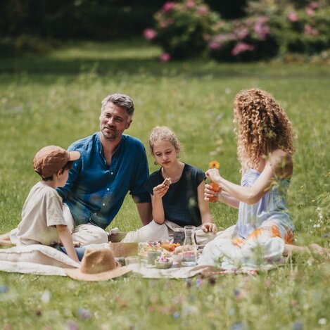 Picknick im Grünen | © Genuss-Card GC GmbH | Heldentheater