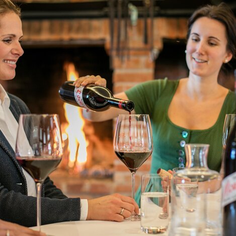 Wine tasting at the Thaller wine castle | © GenussCard | Harald Eisenberger