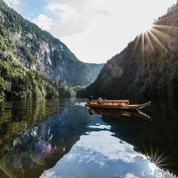 Plättenfahrt am Toplitzsee | © Katrin Kerschbaumer Photography | Katrin Kerschbaumer Photography