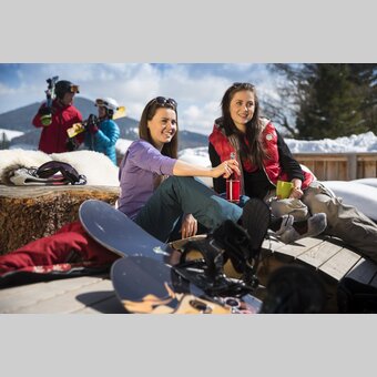 Rast beim Skifahren auf der Teichalm in der Oststeiermark | © Oststeiermark Tourismus | Bernhard Bergmann