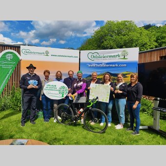 Gruppenfoto beim Pressetermin bei den Naturwelten Steiermark in Mixnitz | © Oststeiermark Tourismus