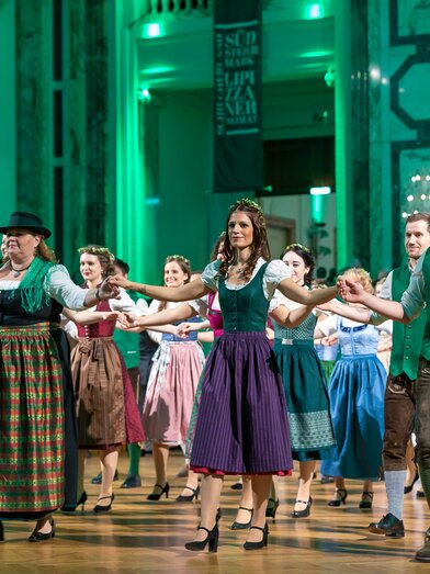 Aufführung beim Steirerball 2020 in Wien | ©  Oststeiermark Tourismus | Schedl