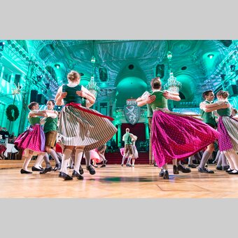 Tänzer in Tracht beim Steirerball 2020  | ©  Oststeiermark Tourismus | Schedl