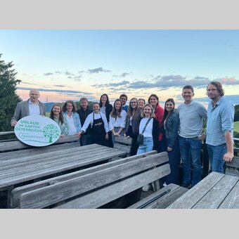 Gruppenfoto vom internationalen Slow Trips Tourismuskongress | © Oststeiermark Tourismus