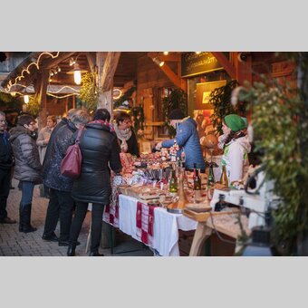 Christkindlmarkt auf der Teichalm in der Oststeiermark | ©  Oststeiermark Tourismus | Harlad Eisenberger