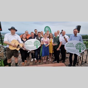 Gruppenfoto beim Pressevent zu Sommer im Garten Österreichs | © TV Oststeiermark | Nina Darnhofer