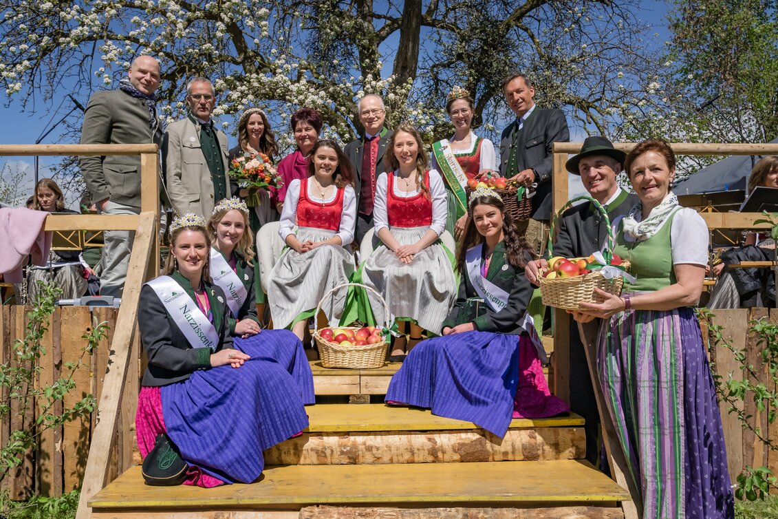 Apfelhoheiten beim Apfelblütenfest in der Oststeiermark | © TV Oststeiermark | Viktor Fertsak