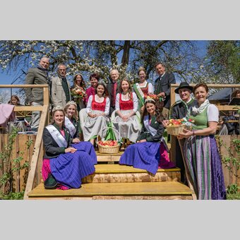 Apfelhoheiten beim Apfelblütenfest in der Oststeiermark | © TV Oststeiermark | Viktor Fertsak