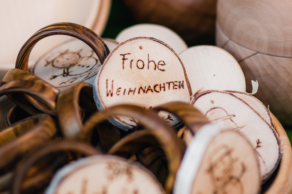 Arts and crafts at the Advent market | ©  Oststeiermark Tourismus | studio draussen | © Oststeiermark Tourismus, cmvisuals