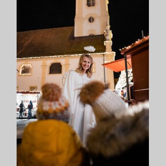 Christkind beim Hartberger Weihnachtszauber  | © Oststeiermark Tourismus | studio draussen
