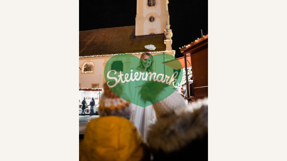 Christkind beim Hartberger Weihnachtszauber  | © Oststeiermark Tourismus | studio draussen