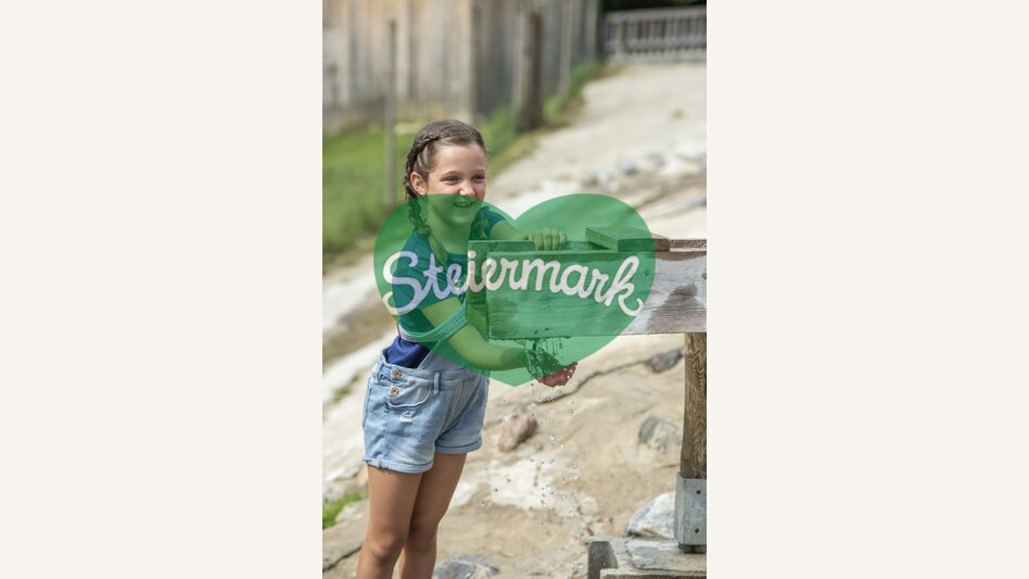 Mädchen im Waldpark Hochreiter | Rene Strasser | © Oststeiermark Tourismus, Rene Strasser