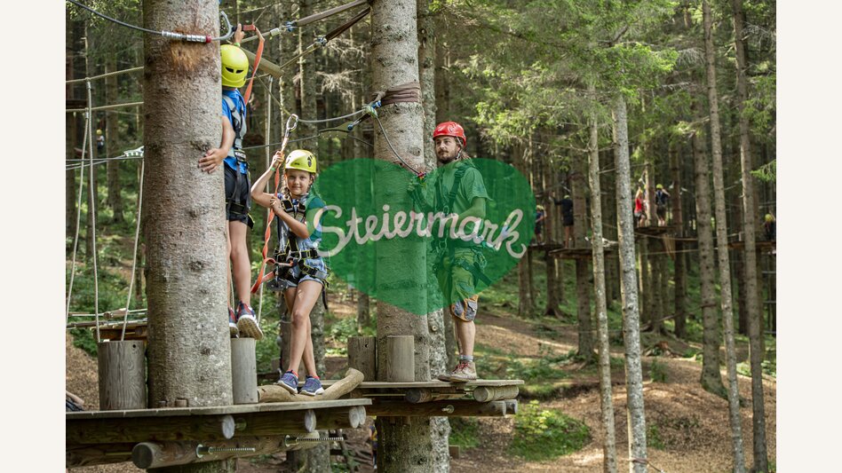 Klettern im Almerlebnispark Teichalm im Naturpark Almenland in der Oststeiermark | ©  Oststeiermark Tourismus | Rene Strasser