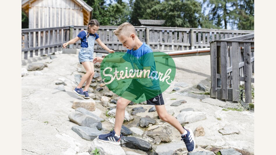 Kinder im Waldpark Hochreiter | RENE STRASSER | © Oststeiermark Tourismus, Rene Strasser