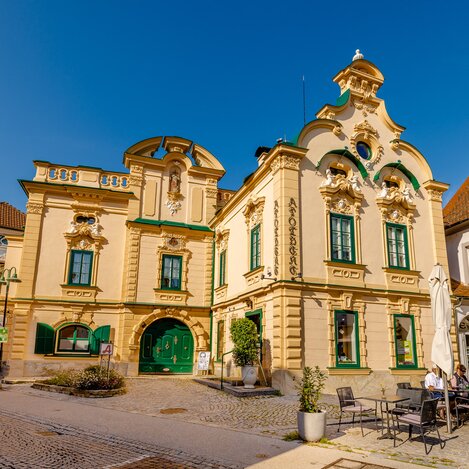 Pharmacy at the main square Hartberg | © TV Oststeiermark | Wolfgang Spekner