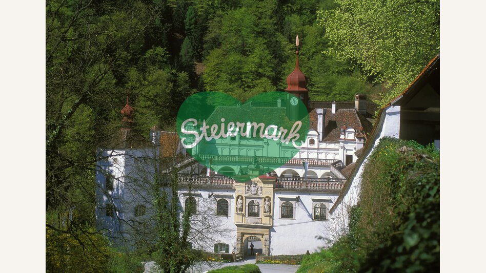 Schloss Herberstein im Frühling in der Oststeiermark | ©  Oststeiermark Tourismus | Bernhard Bergmann