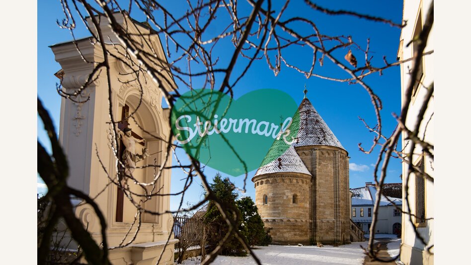 Romanischer Karner im Winterkleid | ©  Oststeiermark Tourismus | Bernhard Bergmann
