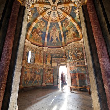 Fresco painting in the Romanesque charnel house in the city of Hartberg | © TV Oststeiermark | Bernhard Bergmann